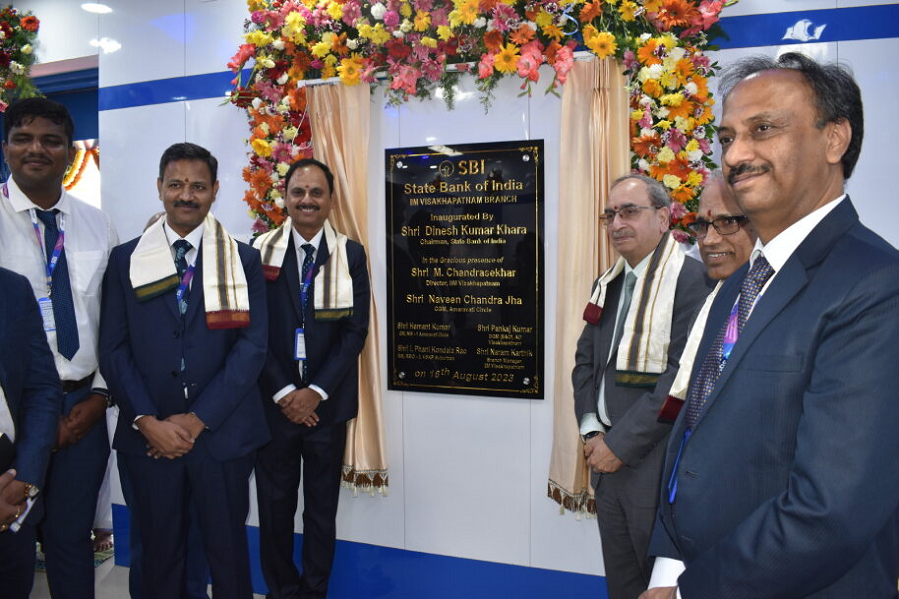 Inauguration of SBI IIM Visakhapatnam Branch by the Chairman-SBI - 16.08.2023
